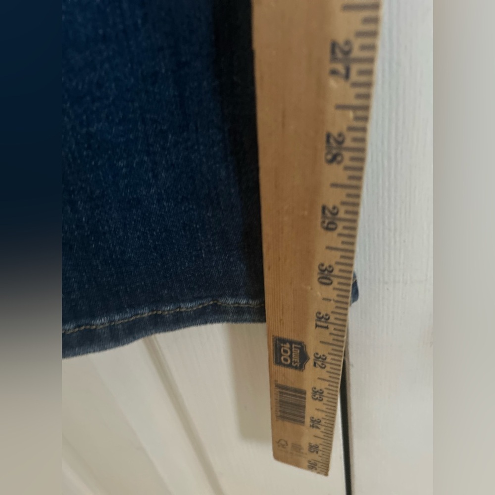 Guess low rise flare jeans - Picture 7 of 11
